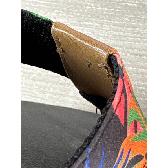 Yellow Box Flip Flops, Palm Print Tropical Leaves Green Orange Red Sz 7 Sandals - Picture 6 of 7